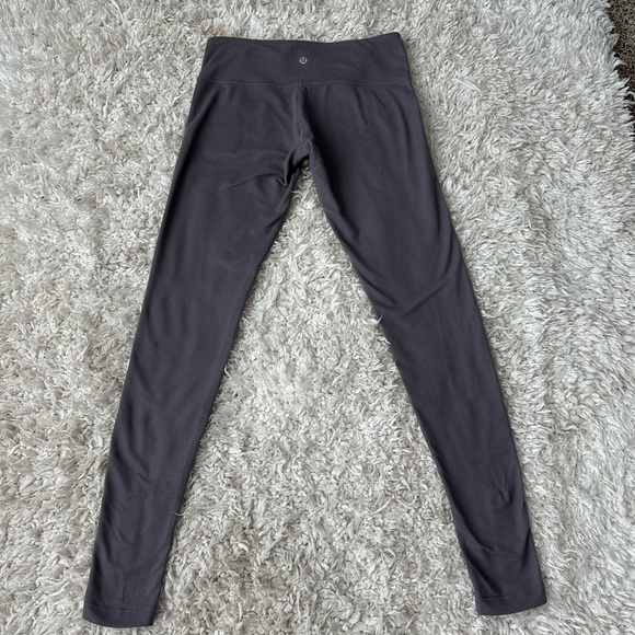 Size 6 lululemon leggings. - Picture 2 of 4